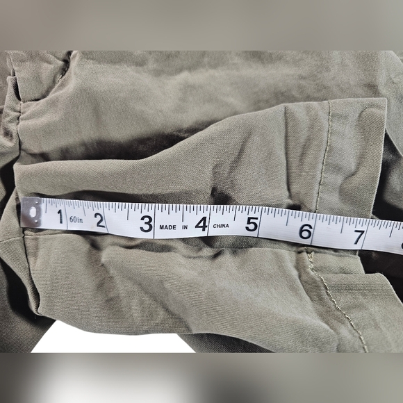 Banana Republic 7" Linen-Blend Short size 30 - Picture 5 of 6